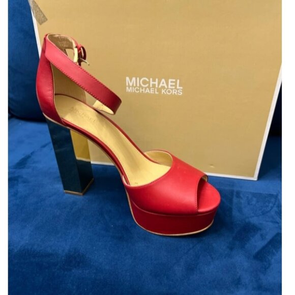 Michael Kors Size 7.5 - Picture 2 of 3